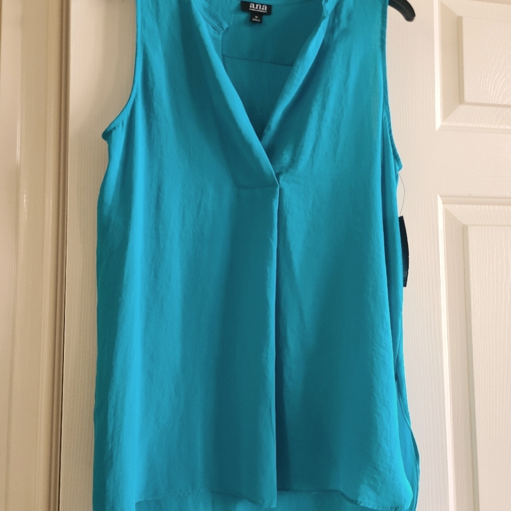 Women's Medium shirt